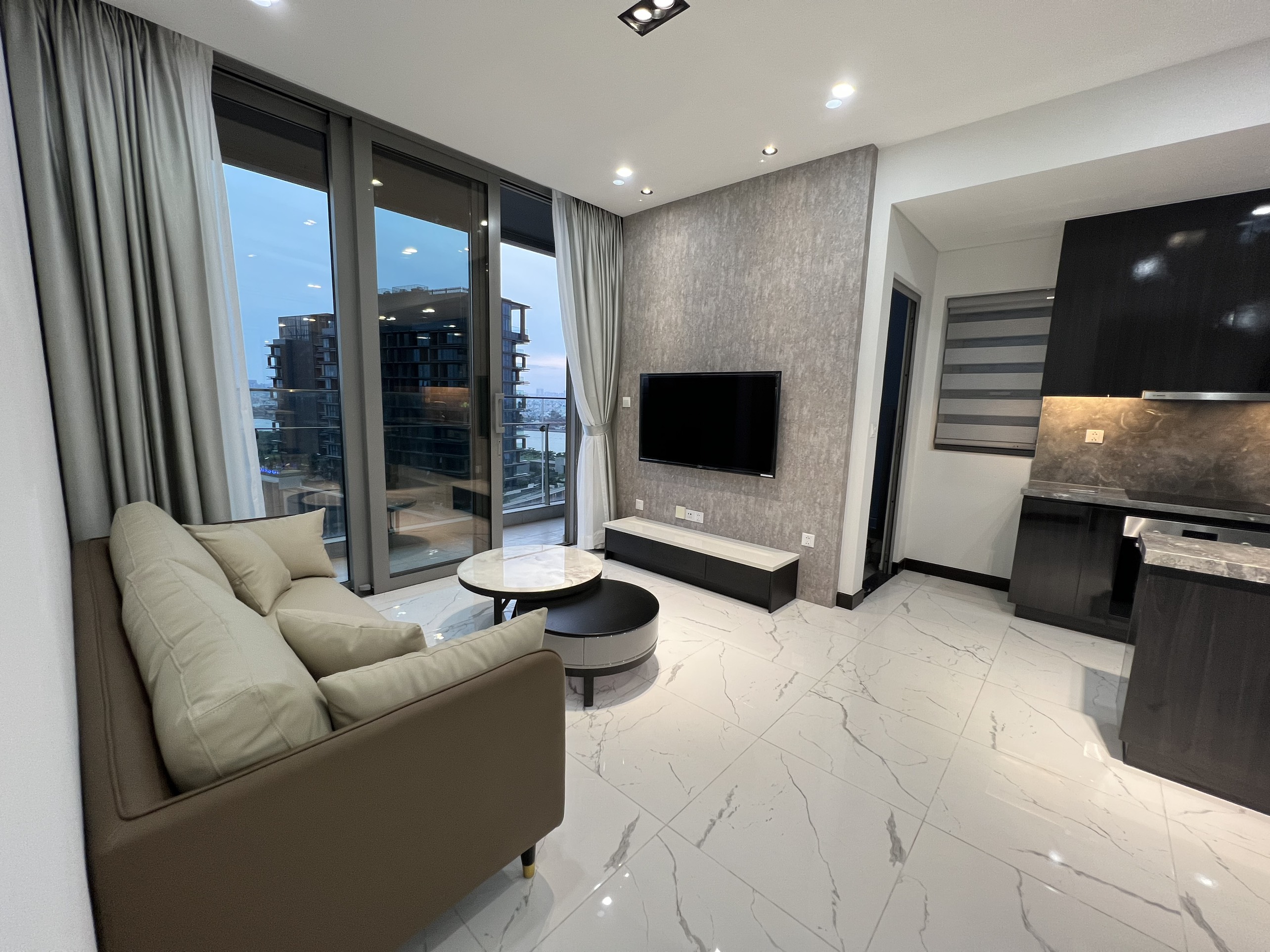 One premium suite - 2 rooms
